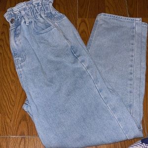 No rips or stains,gently used